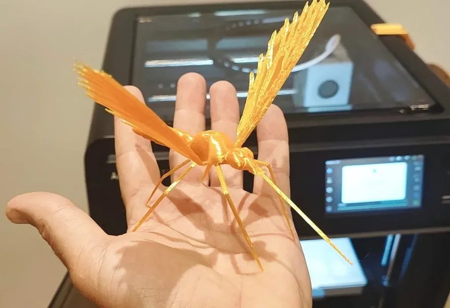 Mô hình muỗi khổng lồ không cần hỗ trợ - Image 1