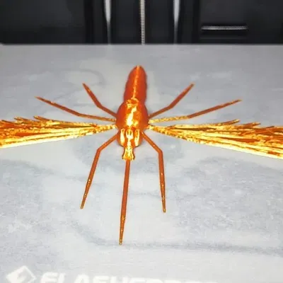 Mô hình muỗi khổng lồ không cần hỗ trợ