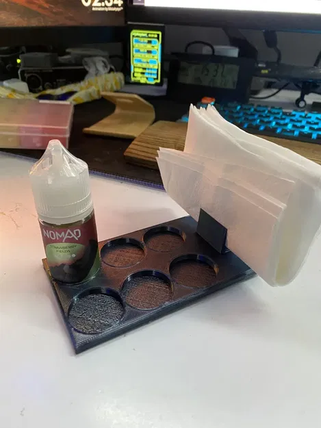 Giá đỡ chất lỏng vape 6 chai (30\60 ml) kèm giá đỡ khăn lau - Image 1