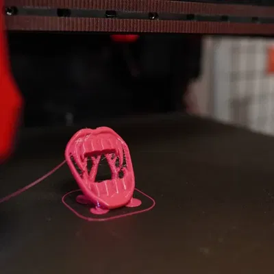 Miệng Quái Vật Đáng Sợ