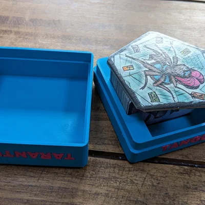 Hộp lưu trữ trò chơi board game Tarantula Tango