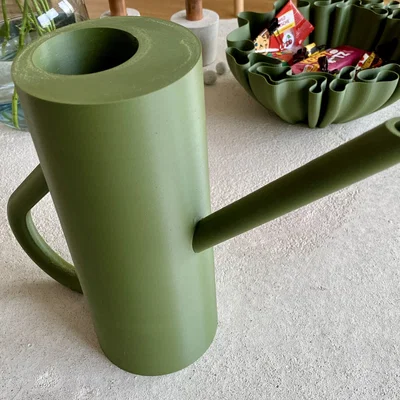 Thiết kế bình tưới nước không rò rỉ