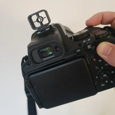 Giá đỡ máy ảnh cho Nikon CoolPix P1000