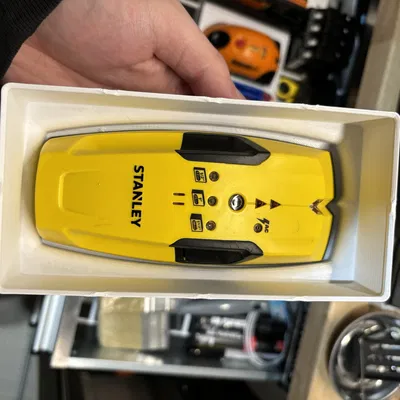 Giá đỡ Gridfinity cho máy dò Stud Stanley STHT77404