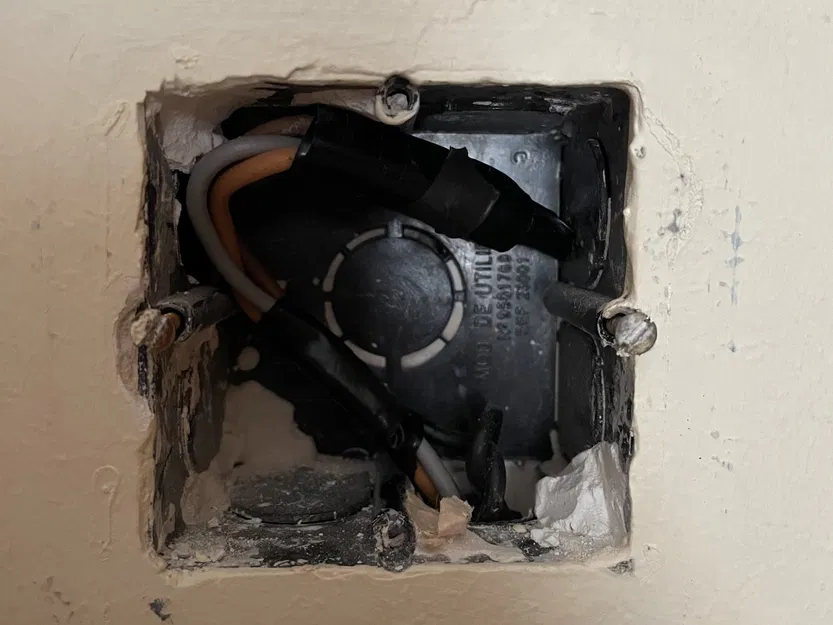 Giá đỡ tường lắp âm cho công tắc Ikea STYRBAR - Image 7