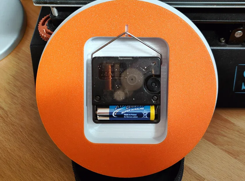 Đồng hồ treo tường với họa tiết lấp đầy hình lục giác - Image 5