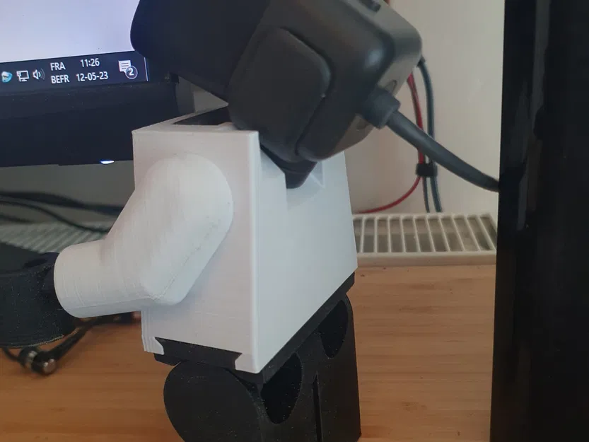 Giá đỡ webcam Logitech Streamcam dạng bipod - Image 4