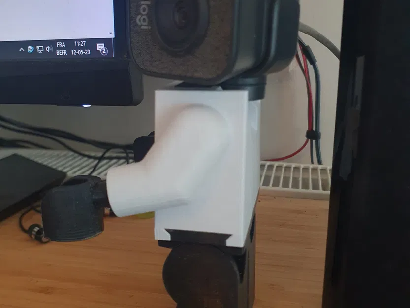 Giá đỡ webcam Logitech Streamcam dạng bipod - Image 7