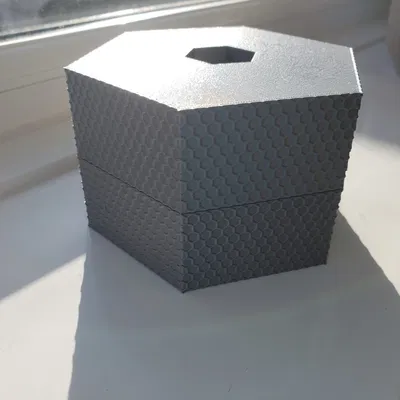 Bình sơn HoneyPot hình tổ ong cho nhu cầu vẽ tranh