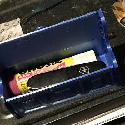 Ghế băng Rio thu nhỏ 1/10 cho góc làm việc