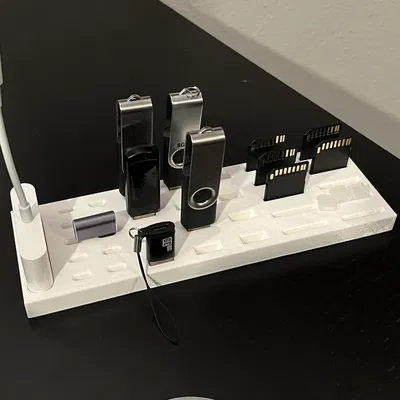 Giá đỡ tổ chức USB C, USB A và thẻ SD