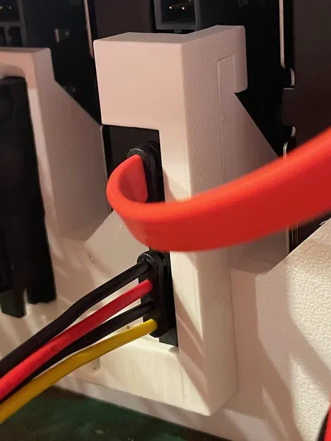 Kẹp cáp SATA combo cho vỏ NAS in được - Image 1