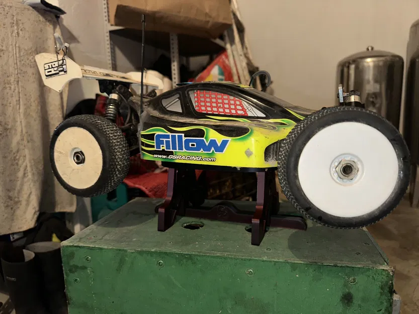 RC CAR STAND - Image 1