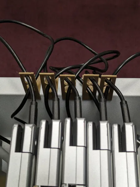 Tổ chức cáp nguồn cho xe đẩy thư viện LEA - Image 4