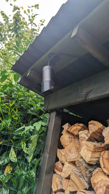 Chao đèn Philips Hue Lily (Lily Outdoor Spot) - Image 3