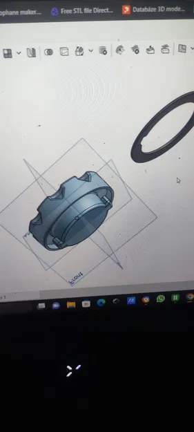 Nắp Bình Xăng Xe Tải Volvo - Image 3