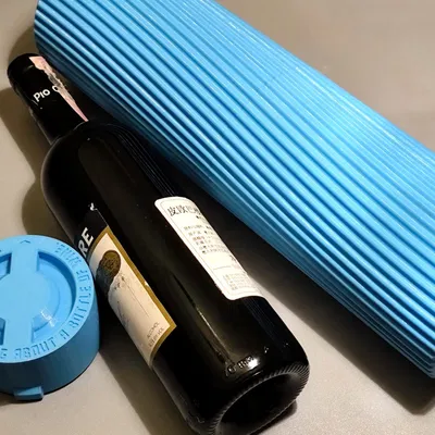 Hộp rượu với thiết kế tinh tế và tiện dụng