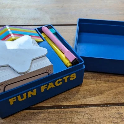 Hộp Đựng Board Game "Fun Facts"