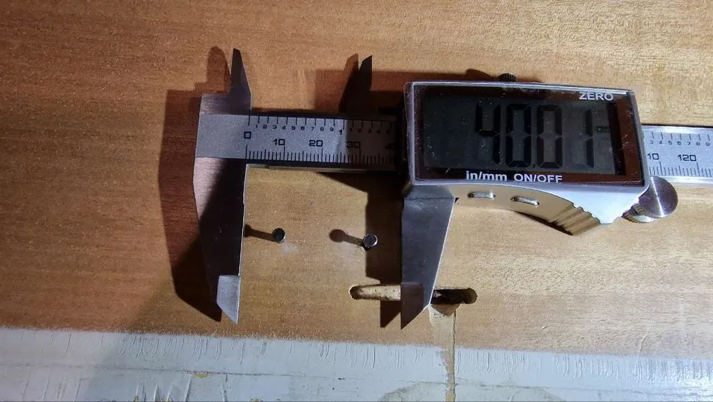 Chặn Cửa Tủ Quần Áo - Image 4