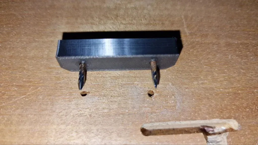 Chặn Cửa Tủ Quần Áo - Image 7