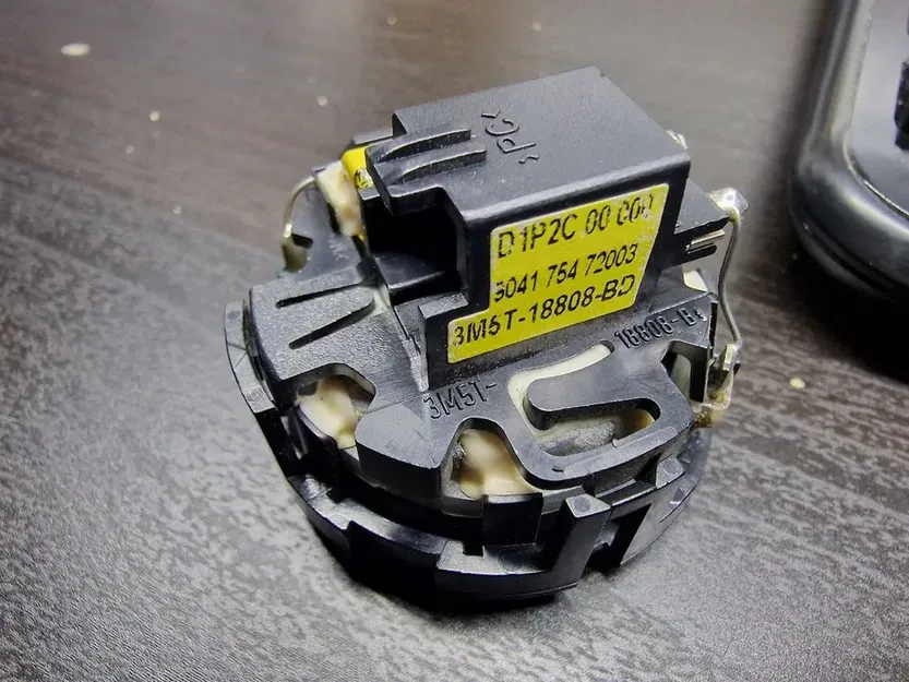 Vòng Gắn Loa Tweeter Ford Focus Mk2 HERTZ - ALPINE - Image 6