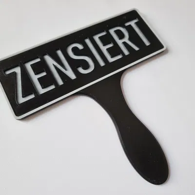 Biển đạo cụ chụp ảnh - Đã kiểm duyệt