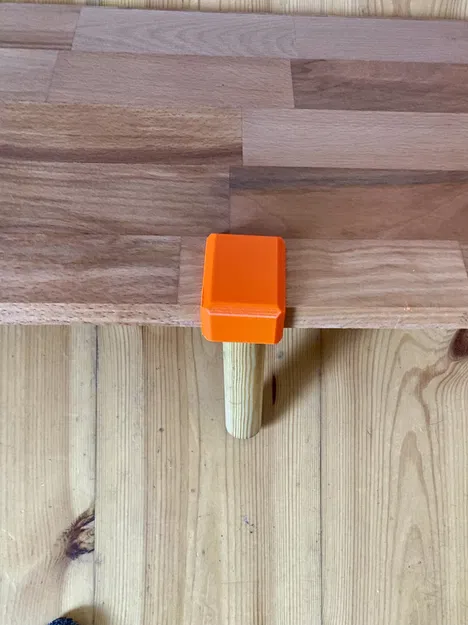 Kẹp Chân Bàn Ghế - Image 2