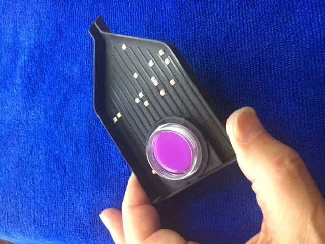 Khay có vòng giữ hũ sáp - Image 1