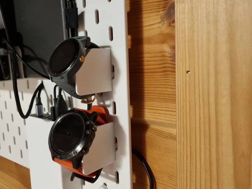 Skadis watch mount/holder - Image 1