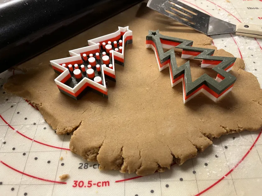 Dụng Cụ Cắt Bánh Hình Cây Thông Noel - Image 2