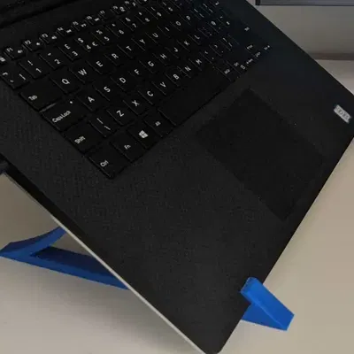 Kệ laptop tối giản