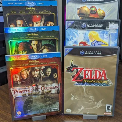 Kệ trưng bày hộp DVD/Blu-ray