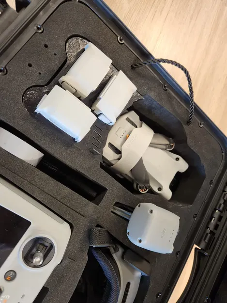 Khay Đựng/Bộ Chuyển Đổi DJI Mini 3 Pro Cho Hộp DJI Mavic 3 Pro Có Khe Cắm Pin và Thẻ Nhớ SD - Image 1