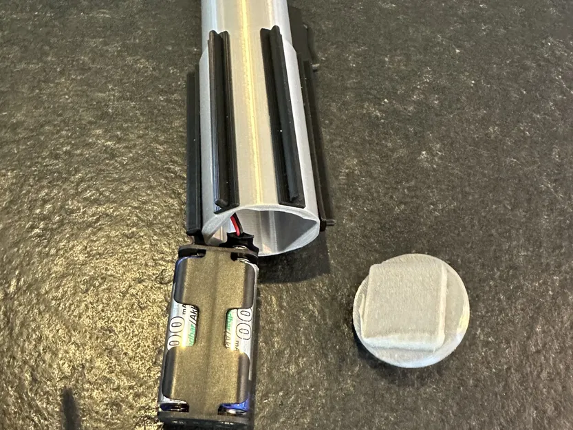 Thanh kiếm ánh sáng giống của Anakin - Image 2