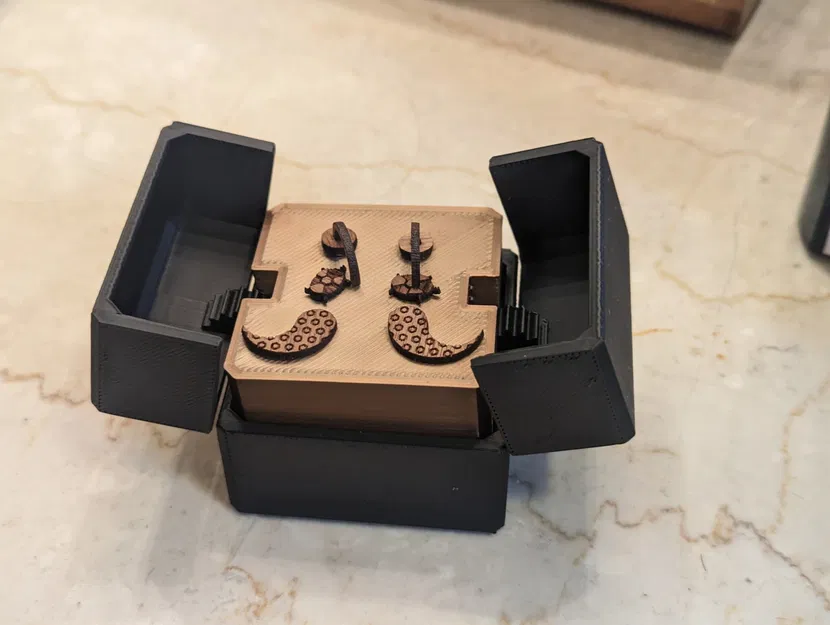 Hộp Đựng Bông Tai Kiểu Nâng Lên - Image 1