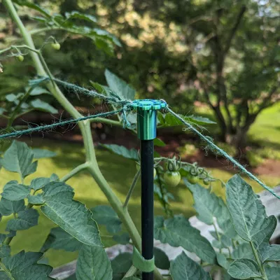 Nắp và Kẹp Cọc Trồng Cây