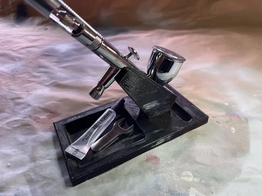 Single Airbrush Stand - Image 1