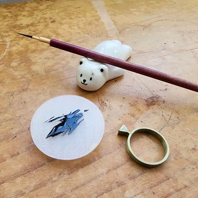 Bảng màu sơn gắn nhẫn ngón cái