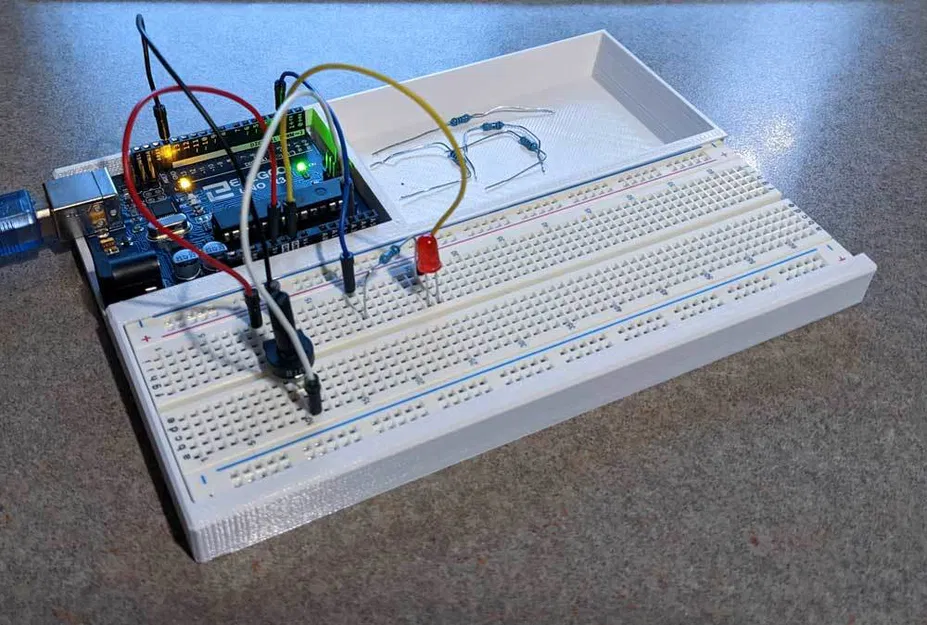 Khay Giữ Arduino Uno và Breadboard - Image 1