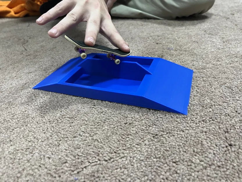 Fingerboard Ramp with rail, gap, and planter - Image 1