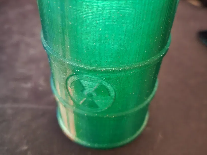 Chân Cắm Bút và Phụ Kiện Hình Thùng Rác Hóa Chất - Image 3