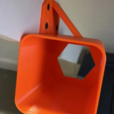 Kệ Đựng Chai Isopropyl Dưới Quầy