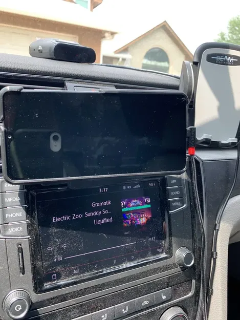 Giá đỡ điện thoại/máy tính bảng gắn khe CD xe hơi - Image 5