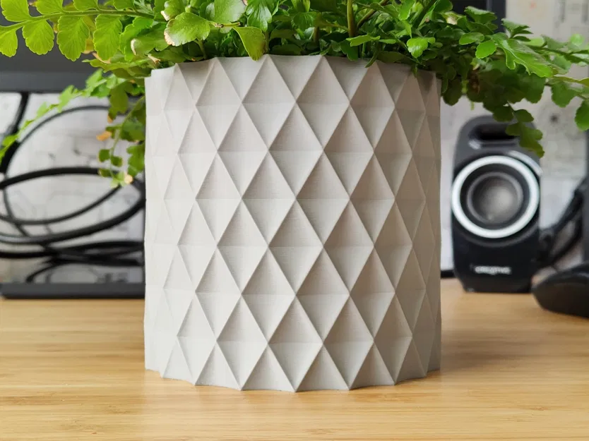 Chậu Cây Lộn Ngược Chần Bông - Chế Độ Lọ Hoa - Image 1