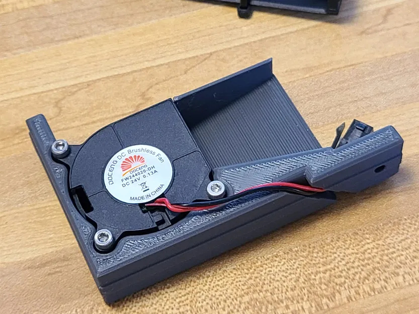 Quạt Đáy Bàn Trident - Image 2