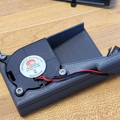 Quạt Đáy Bàn Trident