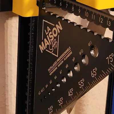 Kệ Giữ Thước Vuông Cho Skadis