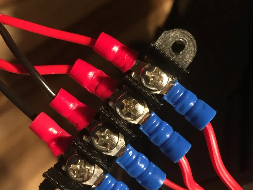 Terminal Block/Wire Connector ( Feat. optional cable relief and bridging  ) - Image 3