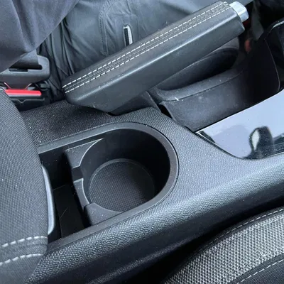 Giá Đỡ Ly Cho Xe Peugeot