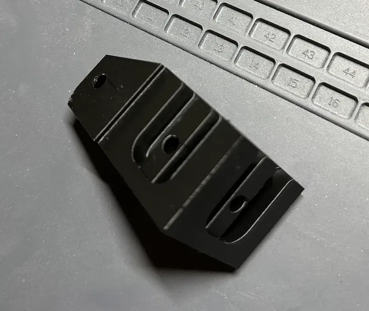 Giá đỡ SKADIS IKEA cho Tấm hông BROR - Image 2